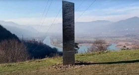 Otro-monolito-descubierto-en-Rumania.jpg
