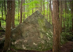 piramides-de-Kasagi-en-Japon.jpg