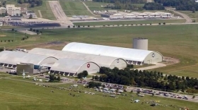 Ovnis-y-cuerpos-extraterrestres-Hangar-18.jpg