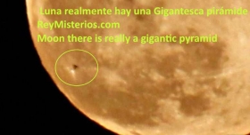 luna-gigantesca-piramide.jpg