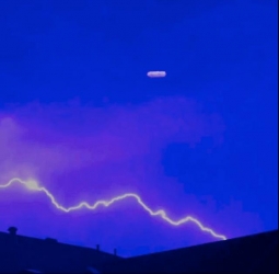 Durante-una-tormenta-electrica-sobre-Albuquerque-Nuevo-Mexico2.jpg